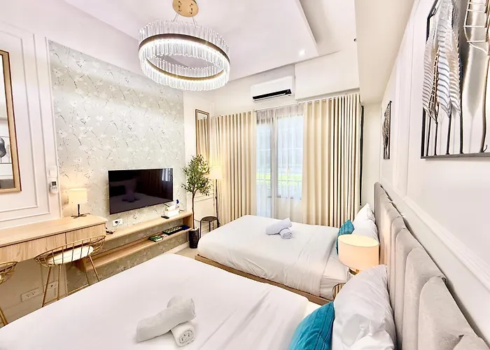 Claysky Staycation At Shore 2 Residences Tower 2 Near Mall Of Asia- Set Up In Amenity And Pool Level With Netflix, Hbo Max & Youtube Premium 4*